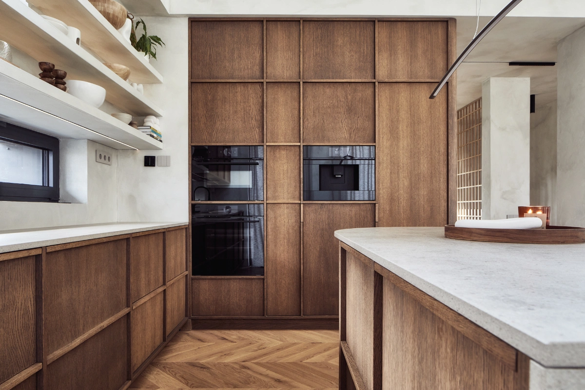 Japandi stílusú konyha – természetes anyagok és letisztult bútorok harmóniája